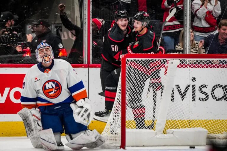 Islanders get trounced by Hurricanes in embarrassing loss