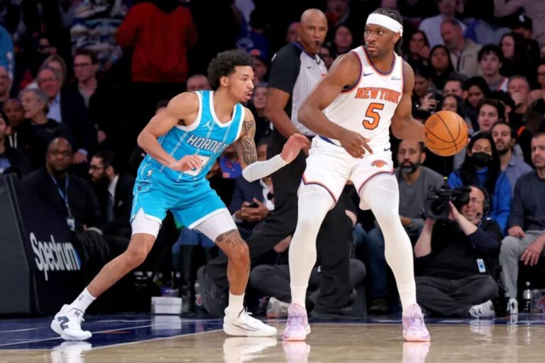 Knicks' Precious Achiuwa gets big ovation from crowd in return